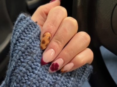 CjYKMlNuYXBjaGF0LzEzLjMzLjAuNTEgKGlQaG9uZTE0LDc7IGlPUyAxOC4zLjI7IGd6aXApIAI=