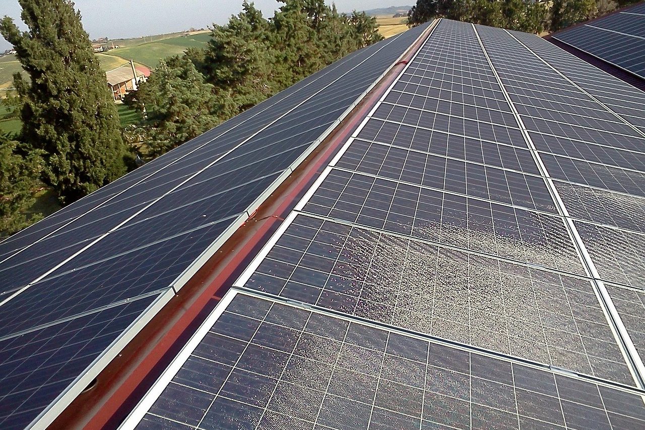 photovoltaic-system-2698175_1280