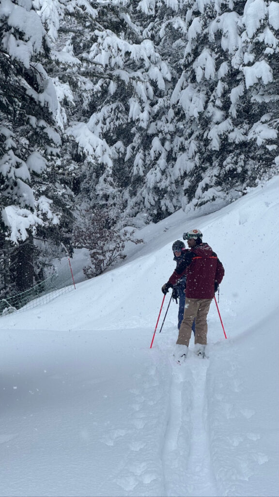 DF7B95FD-1319-42E7-99C4-10198651616A